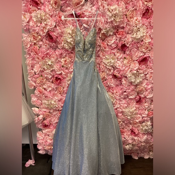 Cecilia Couture 2521 Size 6 Blue Ball gown Tie Up Back NWT - Picture 3 of 12